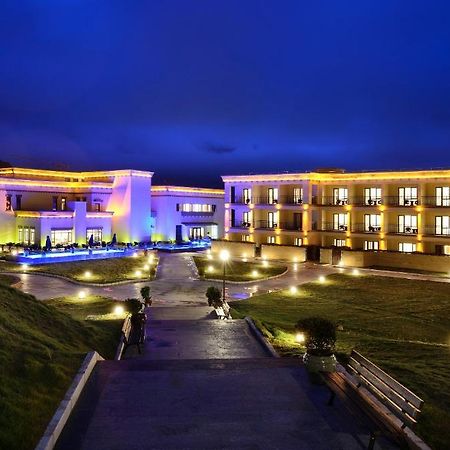 High Mountain Resort-Deqin Deqen Exterior foto